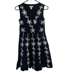 Charter Club Black‎ and White Floral Embroidered Sleeveless Dress Size 4 Cotton